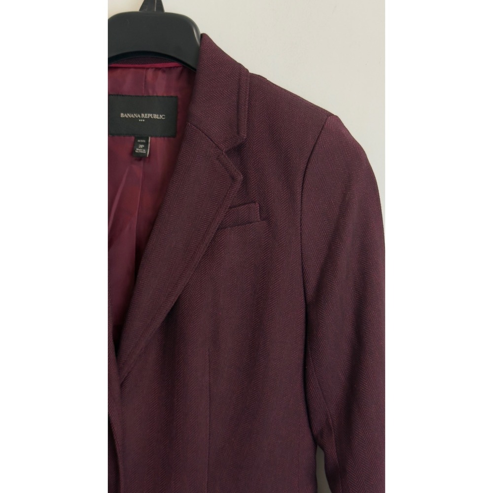 Banana Republic Burgundy Herringbone Blazer Petite 2P Two Button Crested Jacket - Picture 3 of 10